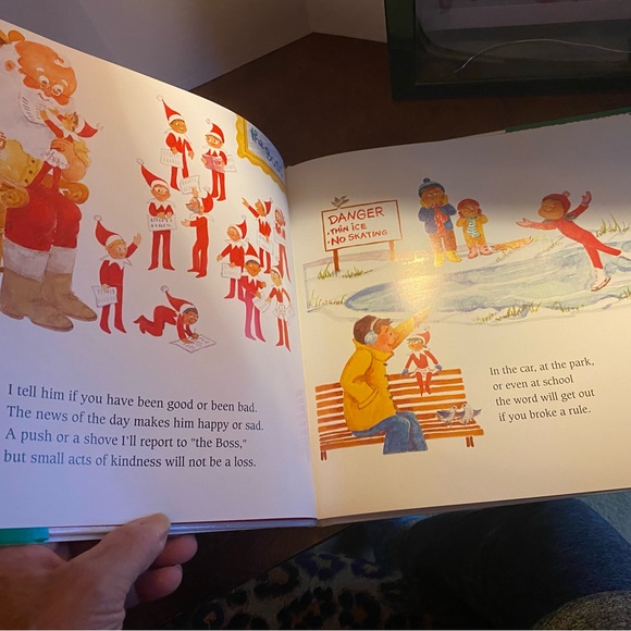 EUC in box Elf On The Shelf A Christmas Tradition storybook/Scout Elf-girl - Picture 9 of 15